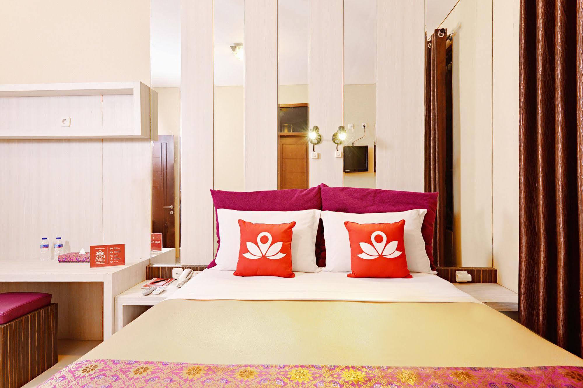 Zen Rooms Riau Natuna Bandung Eksteriør bilde