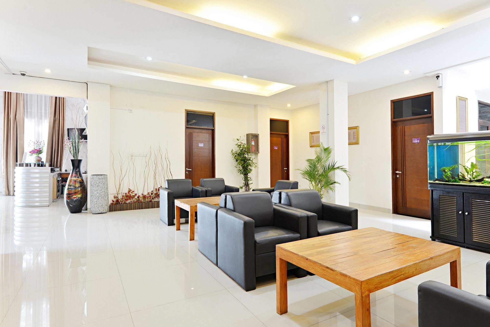 Zen Rooms Riau Natuna Bandung Eksteriør bilde