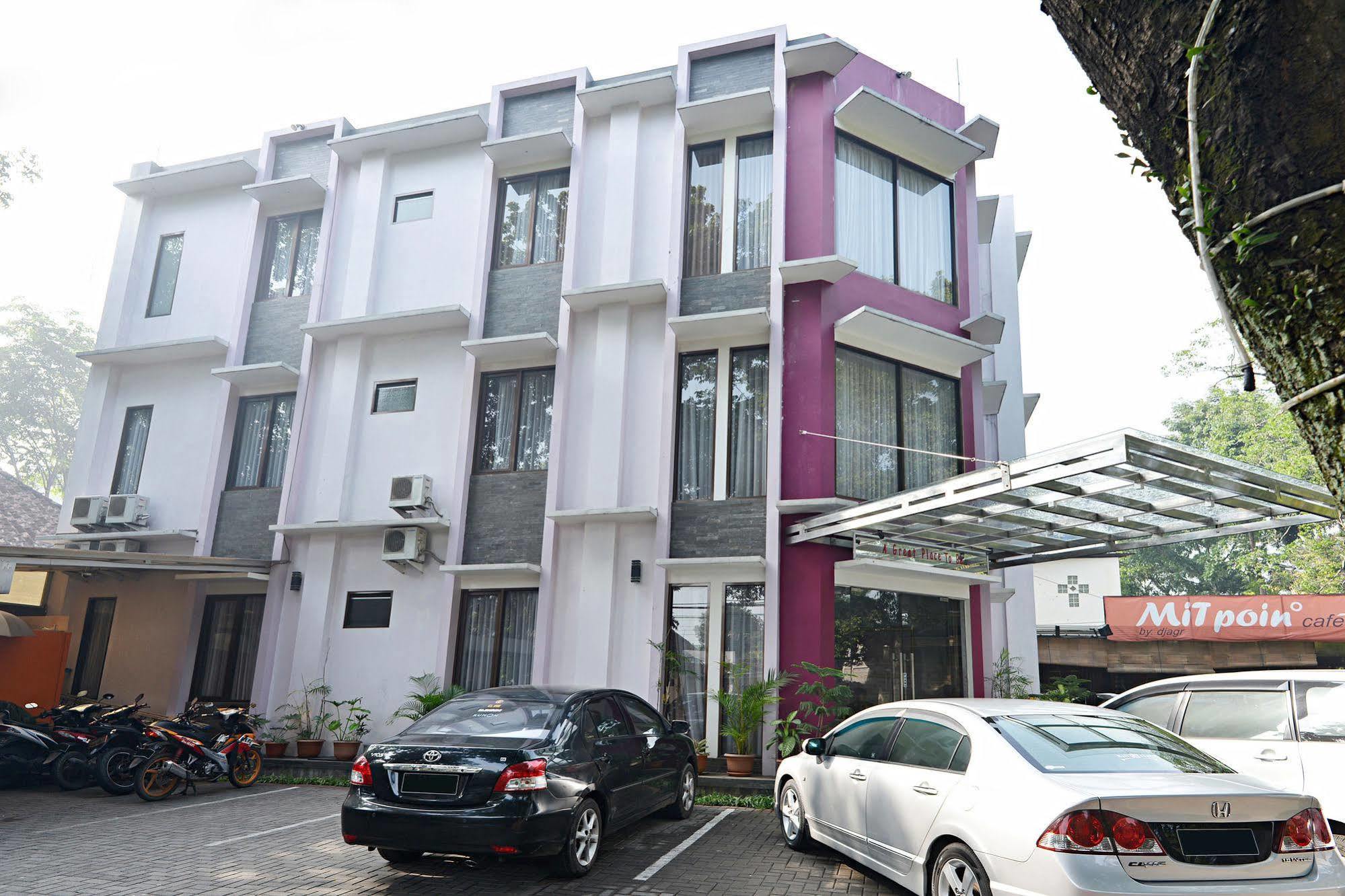 Zen Rooms Riau Natuna Bandung Eksteriør bilde