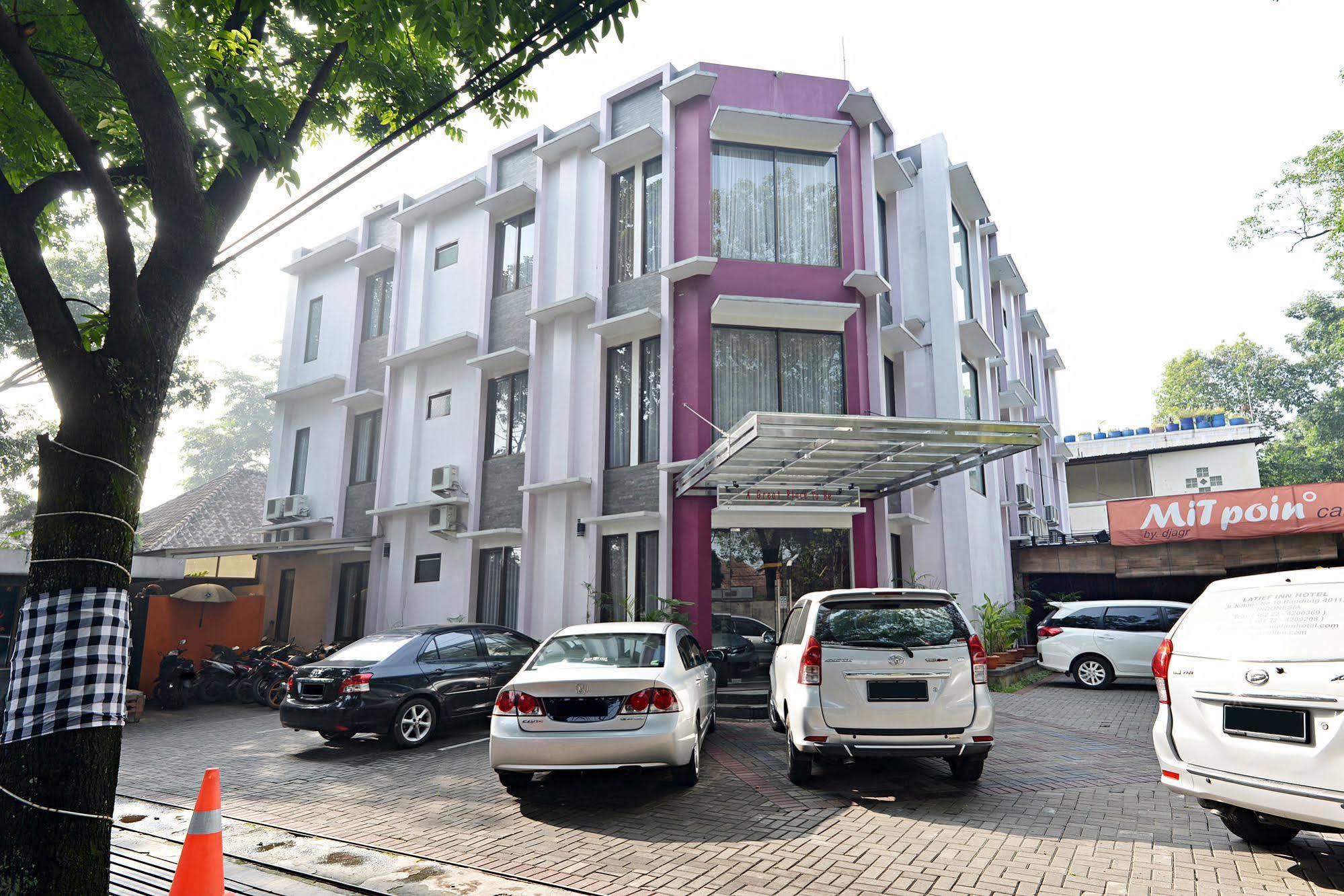 Zen Rooms Riau Natuna Bandung Eksteriør bilde